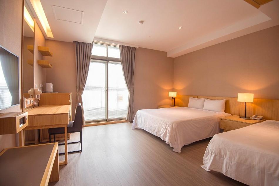 Asia Emperor Hotel Tainan Exterior photo